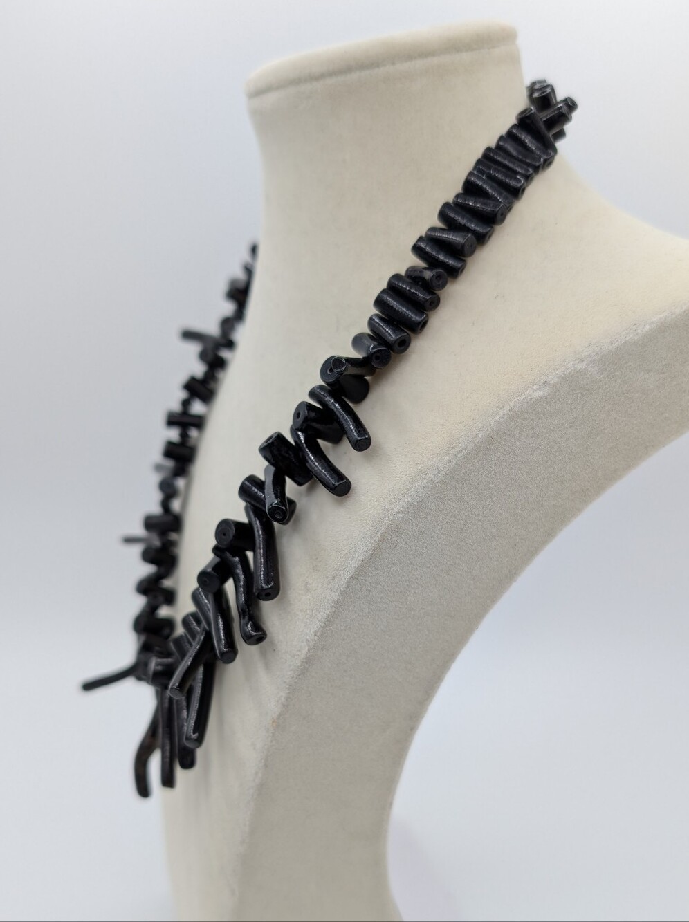 Genuine Black Coral 14k Gold Necklace 18" - Picture 2 of 8